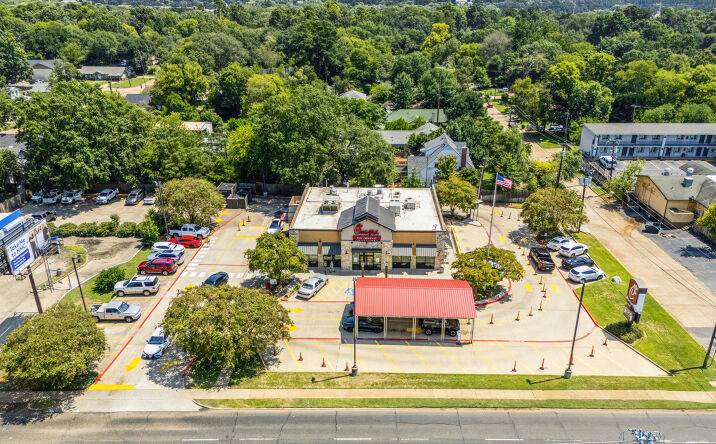 Pictures of Retail property located at 2804 North St, Nacogdoches, TX 75965 for lease - image #1