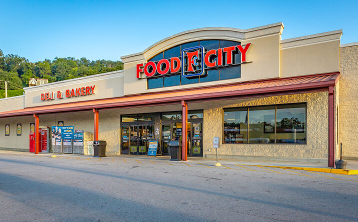 Pictures of Retail property located at 319 Chickamauga Ave, Rossville, GA 30741 for lease - image #1