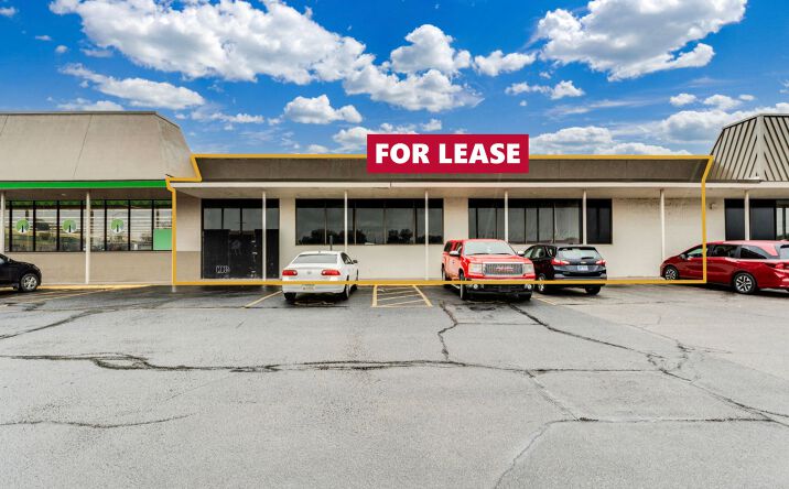 Pictures of Retail property located at 401 E 4th Ave, Hutchinson, KS 67501 for lease - image #1