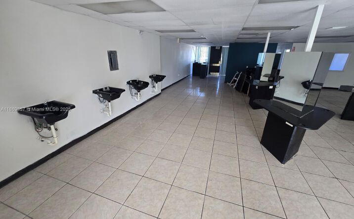 Pictures of Retail, Special Purpose property located at 2501 N State Road 7 # 215, Margate, FL 33063 for lease - image #1