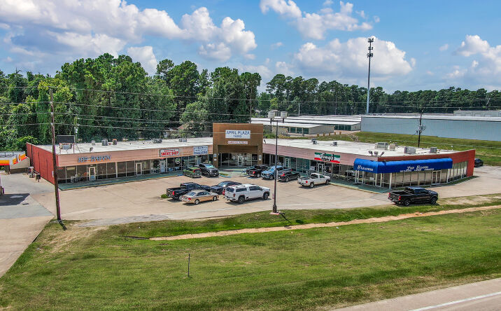 Pictures of Retail, Office, Special Purpose property located at 16283 TX-105, Montgomery, TX 77356 for lease - image #1