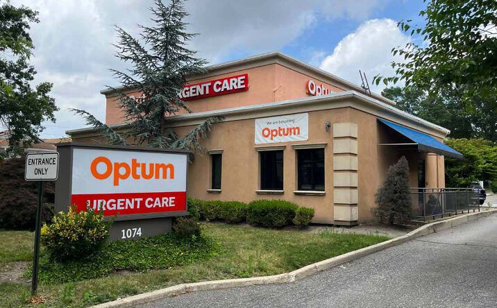 Pictures of Retail, Office property located at 1074 Old Country Rd, Plainview, NY 11803 for lease - image #1