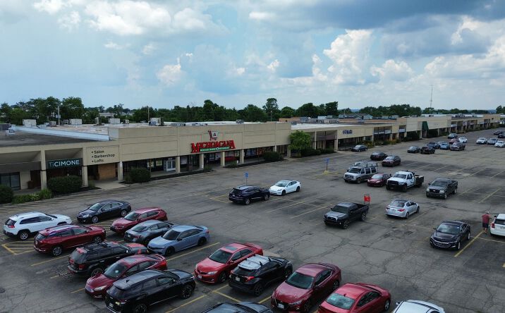 Pictures of Retail property located at 6070 Chambersburg Rd, Dayton, OH 45424 for lease - image #1
