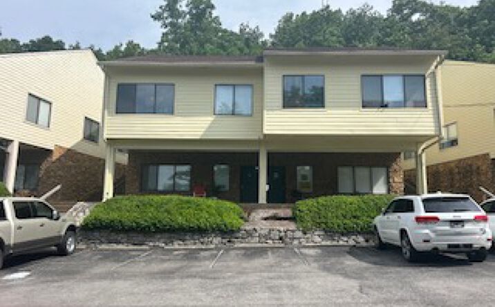 Pictures of Office property located at 179 Belle Forest Cir, Nashville, TN 37221 for lease - image #1