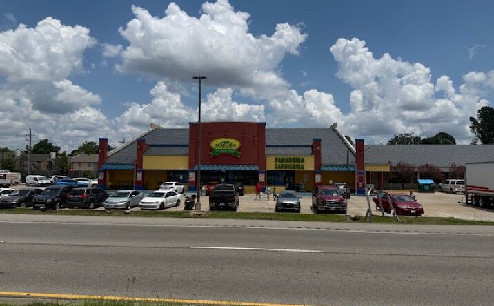 Pictures of Retail property located at 9301 Burbank Dr, Baton Rouge, LA 70820 for lease - image #1