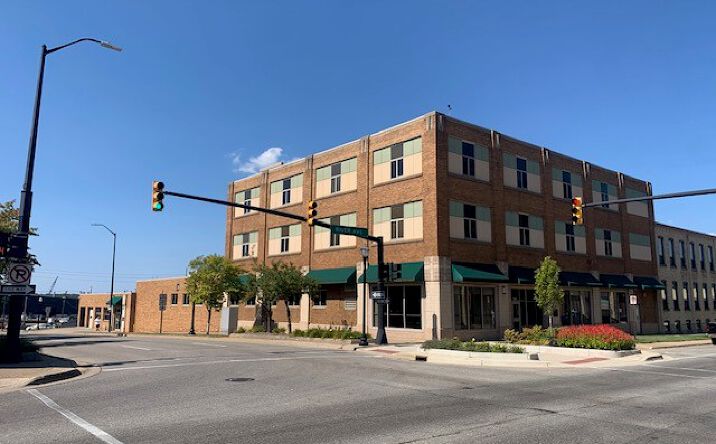 Pictures of Office, Retail property located at 166 S River Avenue, Holland, MI 49423 for lease - image #1