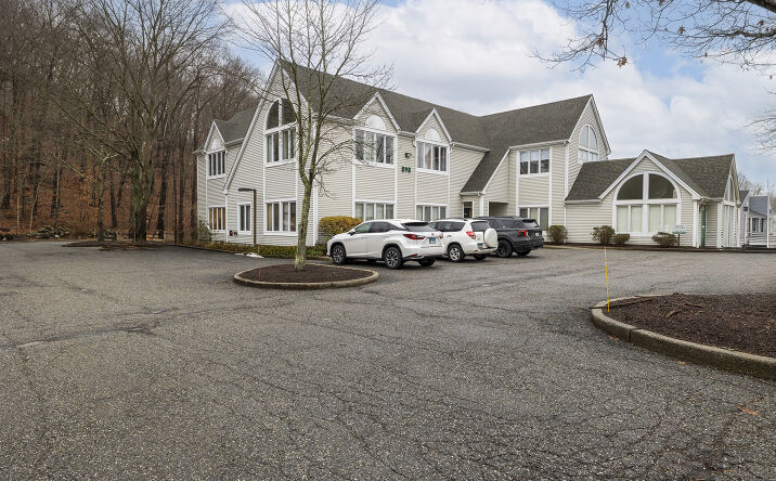 Pictures of Office property located at 898 Ethan Allen Hwy, Ridgefield, CT 06877 for lease - image #1