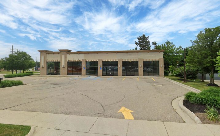 Pictures of Retail property located at 6005 Highland Rd, Waterford, MI 48327 for lease - image #1