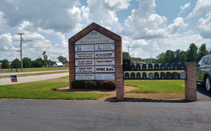 Pictures of Retail, Office, Special Purpose property located at 1931 Central Pkwy SW, Decatur, AL 35601 for lease - image #1