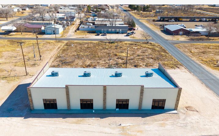 Pictures of Retail, Restaurant property located at 1105 S Main St, Seminole, TX 79360 for lease - image #1
