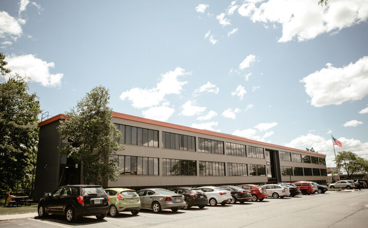 Pictures of Office property located at 3501 Lake Eastbrook Blvd SE, Grand Rapids, MI 49546 for lease - image #1