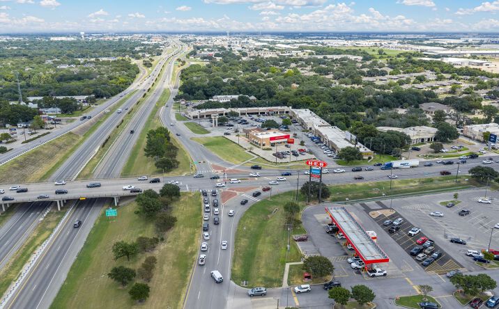Pictures of Retail property located at 8810 US-84, Woodway, TX 76712 for lease - image #1