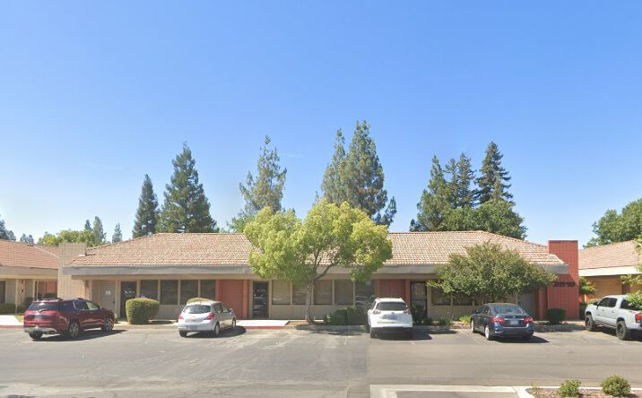 Pictures of Office property located at 2519 W Shaw Ave, Fresno, CA 93711 for lease - image #1