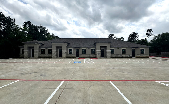 Pictures of Office property located at 12418 Spring Cypress Rd, Tomball, TX 77377 for lease - image #1