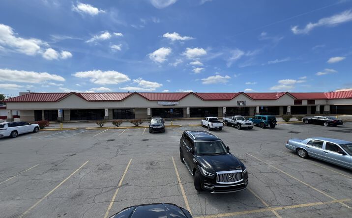 Pictures of Retail property located at 1900 S Anderson St, Elwood, IN 46036 for lease - image #1