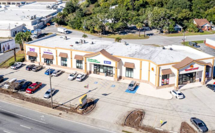Pictures of Retail property located at 1965 Glynn Ave, Brunswick, GA 31520 for lease - image #1