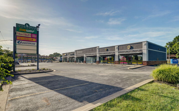 Pictures of Retail, Office property located at 2732 E Chestnut Expressway, Springfield, MO 65802 for lease - image #1