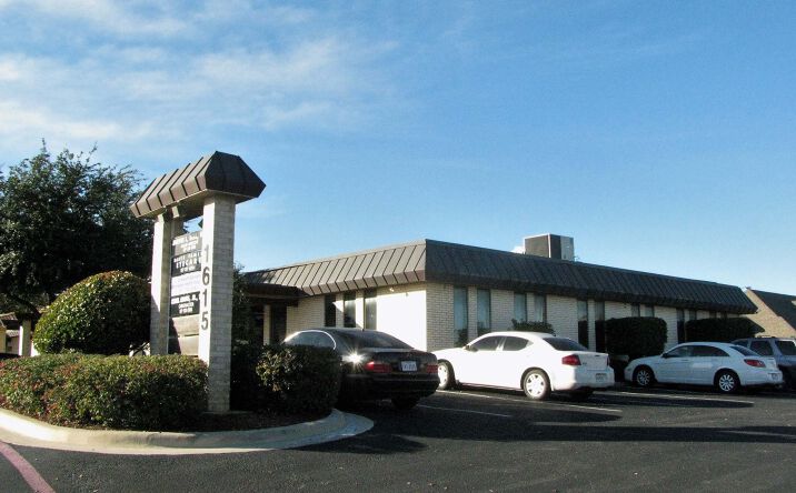 Pictures of Office property located at 1615 Precinct Line Rd, Hurst, TX 76054 for lease - image #1