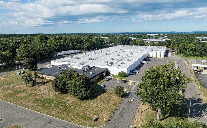 Pictures of Industrial property located at 100 Brookdale Dr, Springfield, MA 01104 for lease - image #1