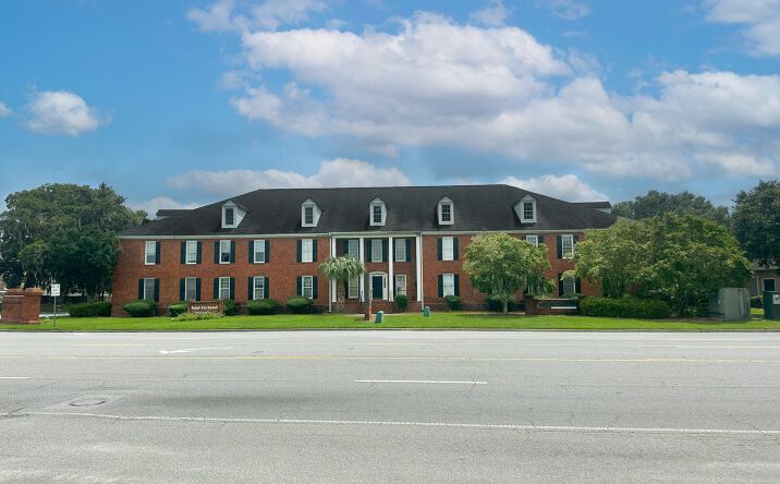 Pictures of Office property located at 7130 Hodgson Memorial Dr, Savannah, GA 31406 for lease - image #1