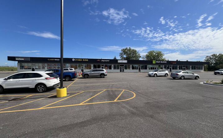 Pictures of Retail, Office property located at 939 W Jackson St, Morton, IL 61550 for lease - image #1