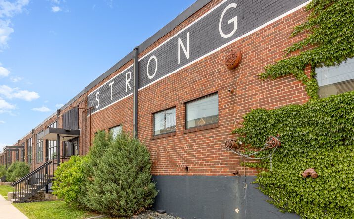 Pictures of Retail, Office, Special Purpose property located at 451 Taft St NE, Minneapolis, MN 55413 for lease - image #1