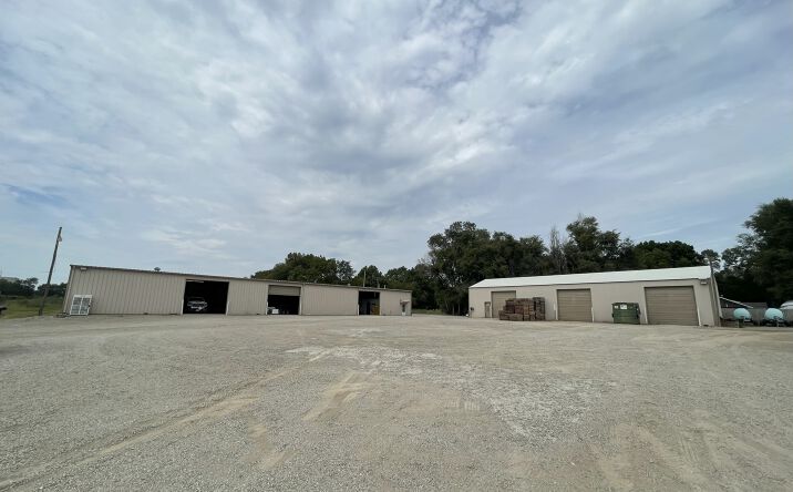 Pictures of Office, Industrial property located at 2754 NW Lower Silver Lake Rd, Topeka, KS 66618 for lease - image #1