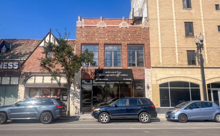 Pictures of Retail, Office property located at 6133 N Northwest Hwy, Chicago, IL 60631 for lease - image #1