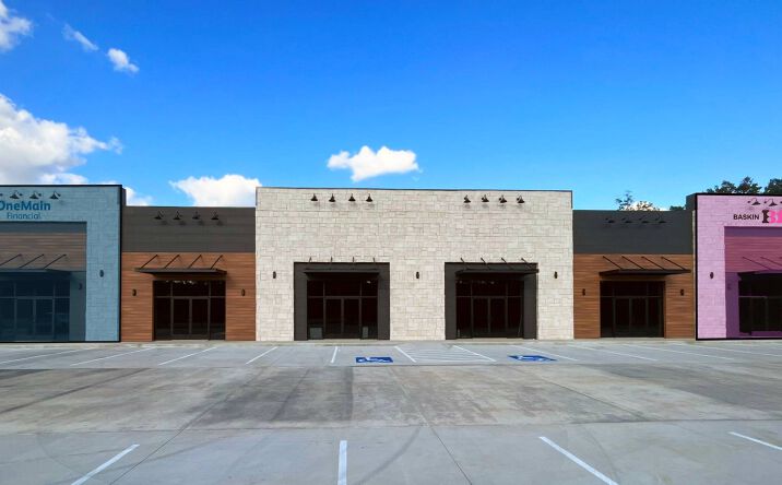 Pictures of Retail property located at 2000 Shelby Rd, Poplar Bluff, MO 63901 for lease - image #1