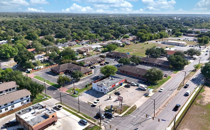Pictures of Office property located at 4025 E Southcross, San Antonio, TX 78222 for lease - image #1