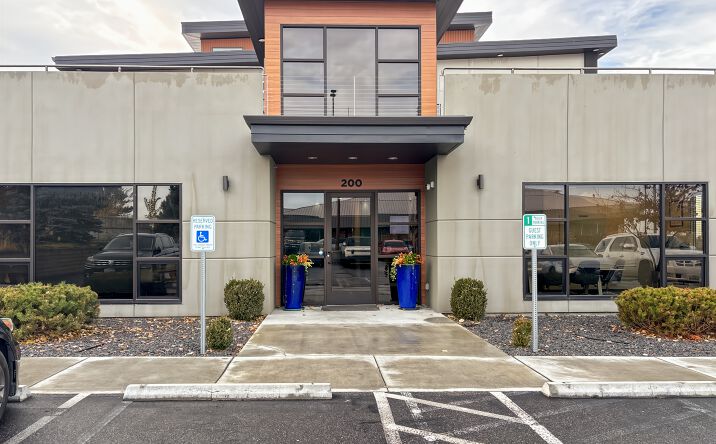 Pictures of Office property located at 8350 W Grandridge Blvd, Kennewick, WA 99336 for lease - image #1