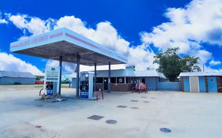 Pictures of Restaurant, Special Purpose property located at 1301 N Cashua Dr, Florence, SC 29501 for lease - image #1