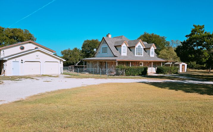 Pictures of Office, Land property located at 105 Meadow Dr, Georgetown, TX 78633 for lease - image #1