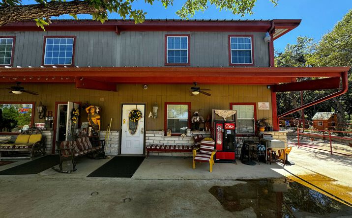 Pictures of Retail, Office property located at 1450 Borgfeld Dr, San Antonio, TX 78260 for lease - image #1