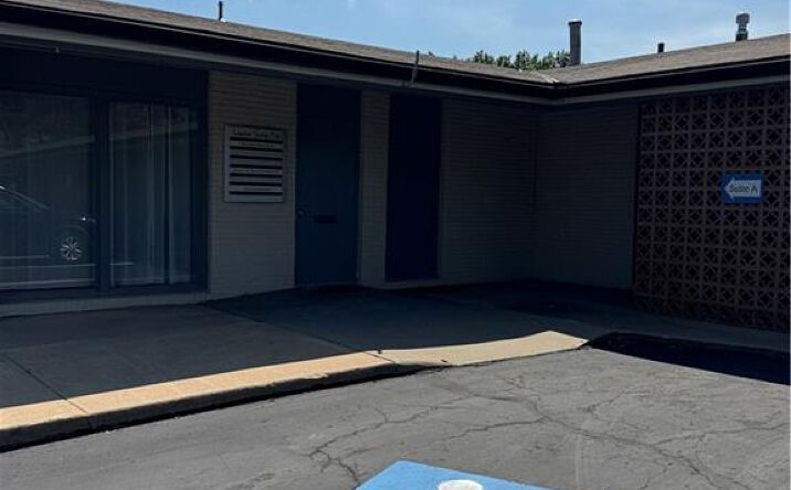 Pictures of Office property located at 5140 N Antioch Ste 7 Road, Kansas City, MO 64119 for lease - image #1