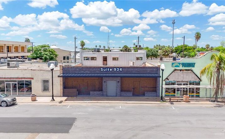 Pictures of Office, Retail property located at 934 E Levee Street, Brownsville, TX 78520 for lease - image #1
