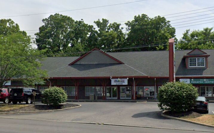 Pictures of Retail property located at 6566 Glenway Ave, Cincinnati, OH 452114410 for lease - image #1