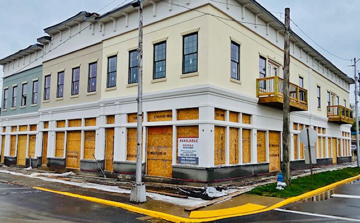 Pictures of Retail, Office, Restaurant property located at 420 East E Street, Elizabethton, TN 37643 for lease - image #1