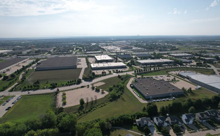 Pictures of Land property located at 4230 121st St, Urbandale, IA 50323 for lease - image #1