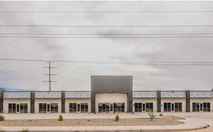 Pictures of Retail property located at 10617 University Ave, Lubbock, TX 79423 for lease - image #1