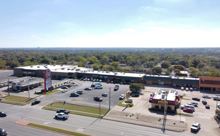 Pictures of Retail property located at 8625 Camp Bowie W Blvd, Fort Worth, TX 76116 for lease - image #1