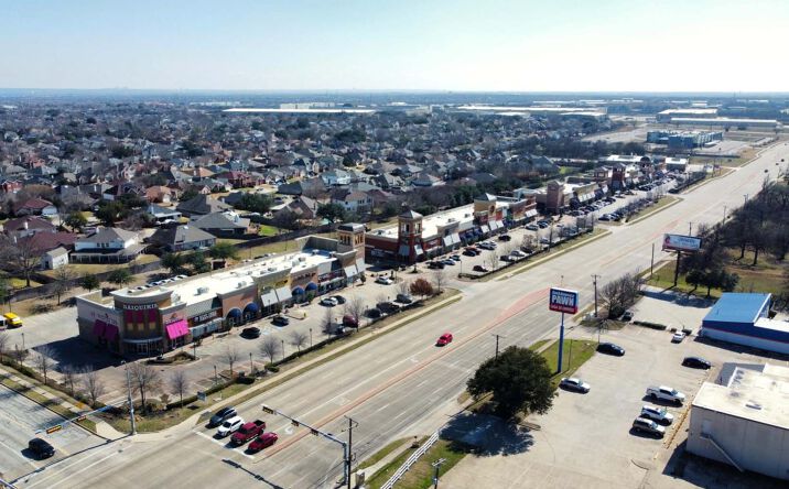 Pictures of Retail, Office, Restaurant property located at 6401-6507 S Cooper St, Arlington, TX 76001 for lease - image #1