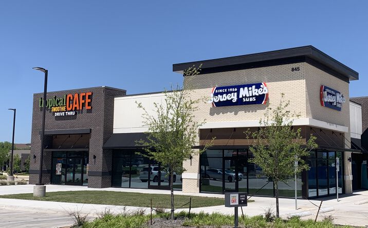 Pictures of Retail, Office property located at 845 E Northwest Hwy, Grapevine, TX 76051 for lease - image #1