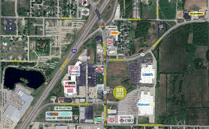 Pictures of Retail property located at 1810 S Jefferson Ave, Lebanon, MO 65536 for lease - image #1