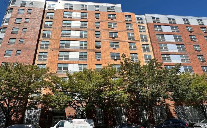 Pictures of Retail, Office property located at 921 Melrose Ave, New York, NY 10451 for lease - image #1
