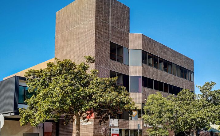 Pictures of Office property located at 1450 10th St, Santa Monica, CA 90401 for lease - image #1