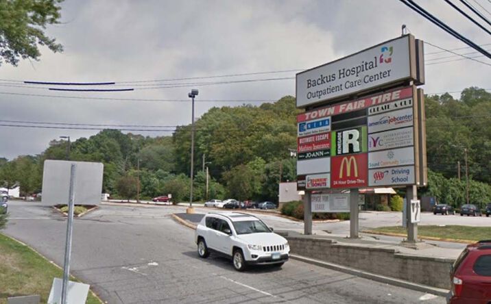 Pictures of Retail, Office property located at 113 Salem Turnpike, Norwich, CT 06360 for lease - image #1