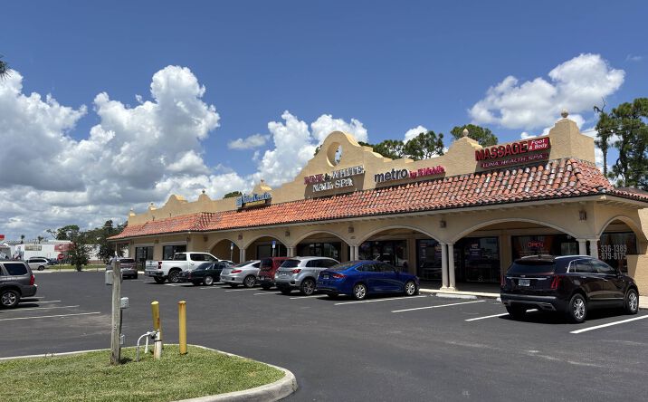 Pictures of Retail, Office, Restaurant property located at 2672 TAMIAMI TRL, #6B,7B PORT CHARLOTTE, FL 33952, Port Charlotte, FL 33952 for lease - image #1