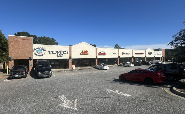 Pictures of Retail, Office property located at 6311 Stadium Dr, Clemmons, NC 27012 for lease - image #1
