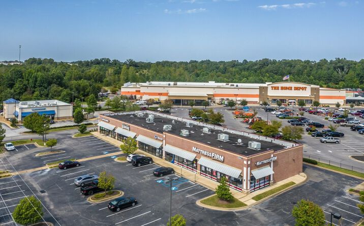 Pictures of Retail property located at 7796 Craft-Goodman Rd, Olive Branch, MS 38654 for lease - image #1